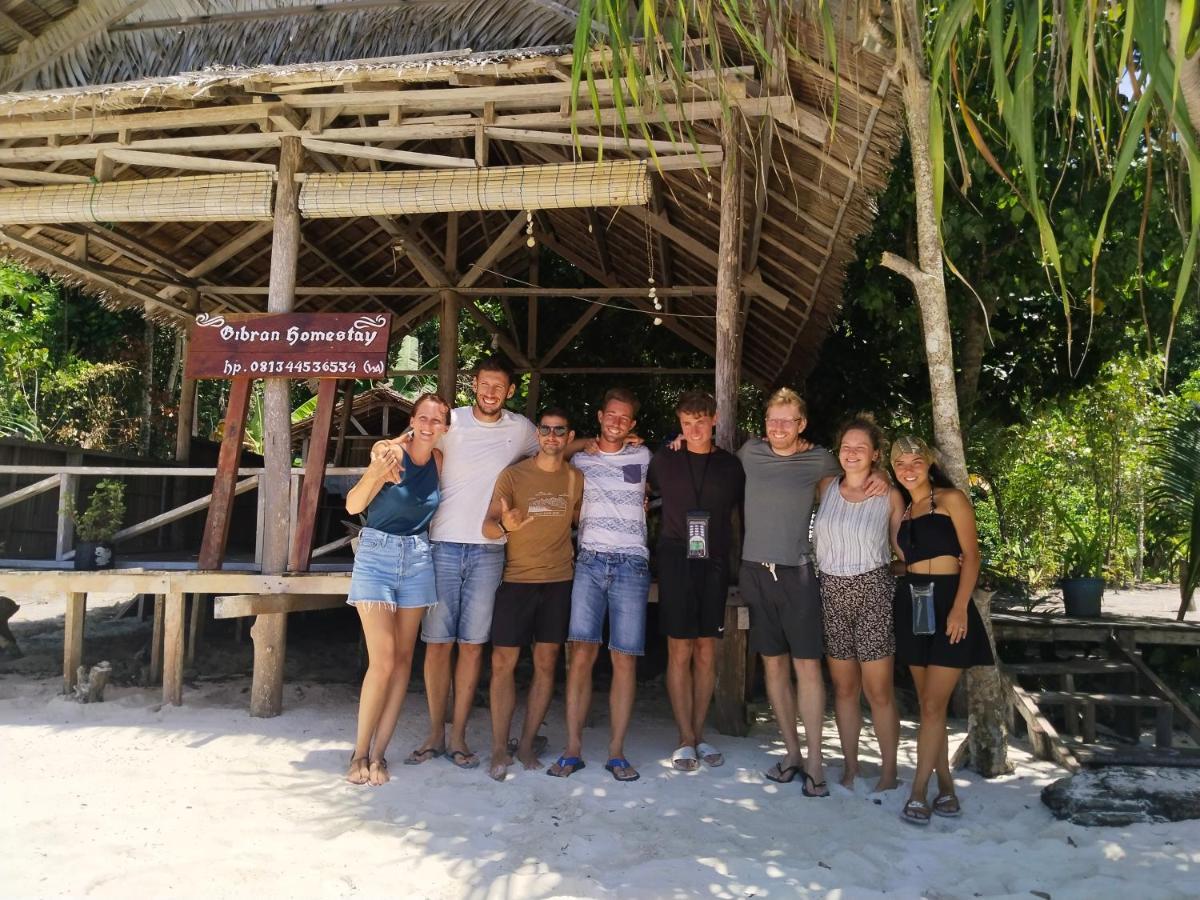 Gibran Guest House Kri Esterno foto